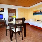 Hotel - Restaurant Hirschen - Werneths Landgasthof Beim Europa- Park Rust Rheinhausen
