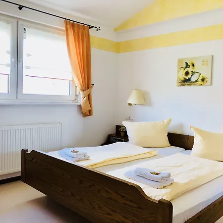 - Restaurant Hirschen - Werneths Landgasthof Beim Europa- Park Rust 라인하우젠