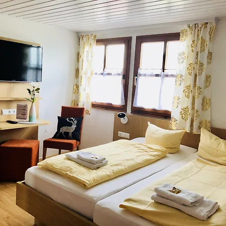 Hotel - Restaurant Hirschen - Werneths Landgasthof Beim Europa- Park Rust 2*