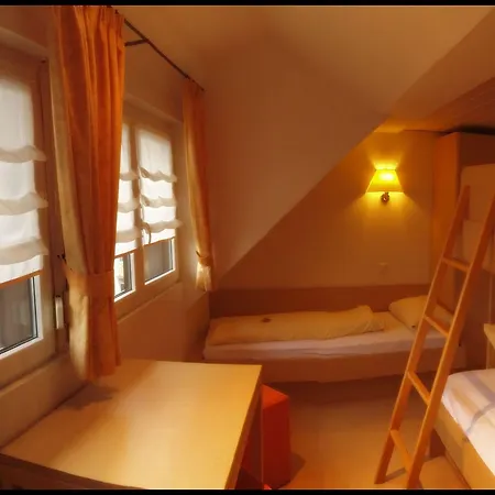 Hotel - Restaurant Hirschen - Werneths Landgasthof Beim Europa- Park Rust