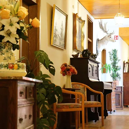 - Restaurant Hirschen - Werneths Landgasthof Beim Europa- Park Rust