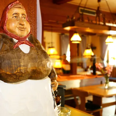 - Restaurant Hirschen - Werneths Landgasthof Beim Europa- Park Rust 호텔 2*